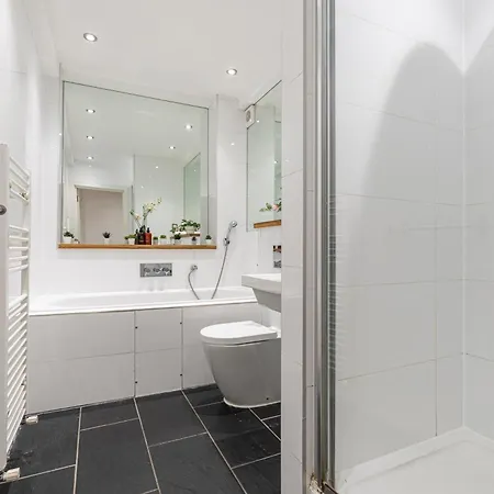 Apartment Fashionable Brick Lane London