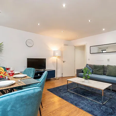 Apartment Fashionable Brick Lane London