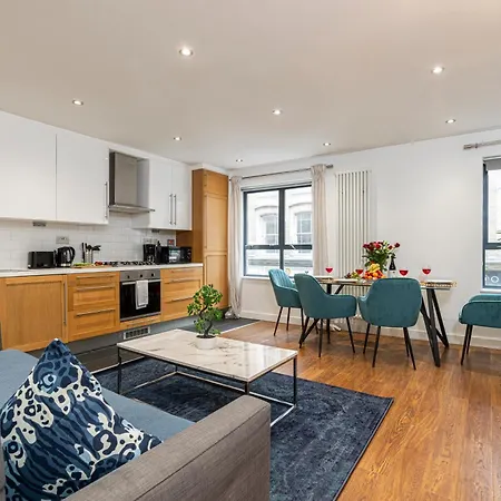 Fashionable Brick Lane Apartment London