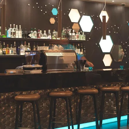 One London-tower Hill Hotel