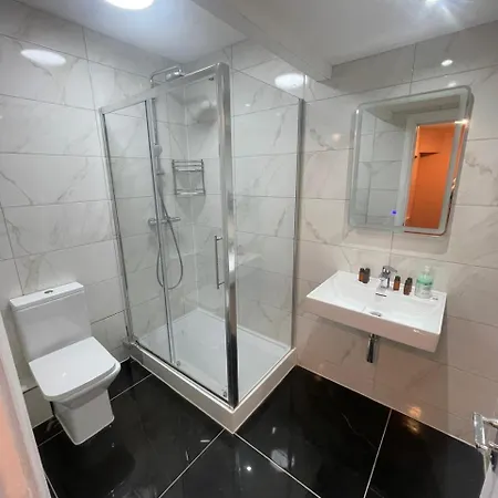Acacia Hostal *