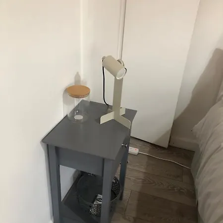 Alpha House Bed and breakfast Londres