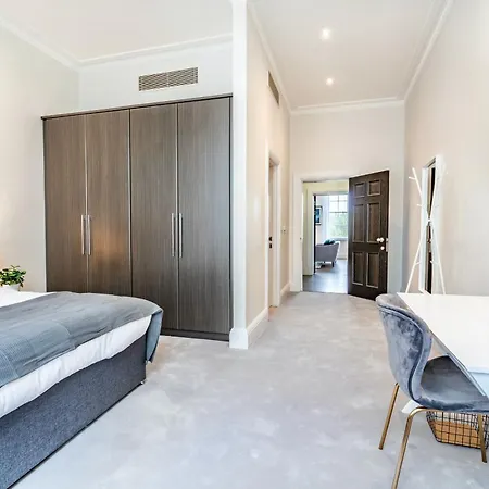 Apartment Be - The Lincoln's Residences *