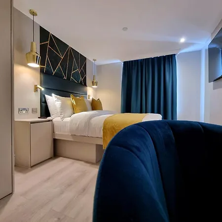 Nox Kensington Gardens 4*