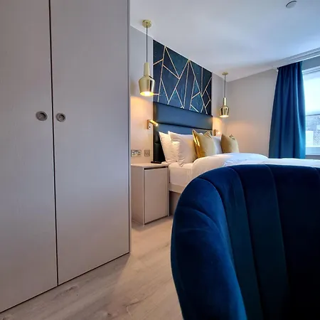 Nox Kensington Gardens Aparthotel