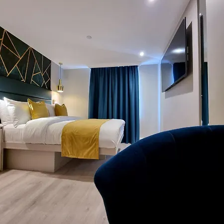 Nox Kensington Gardens Aparthotel