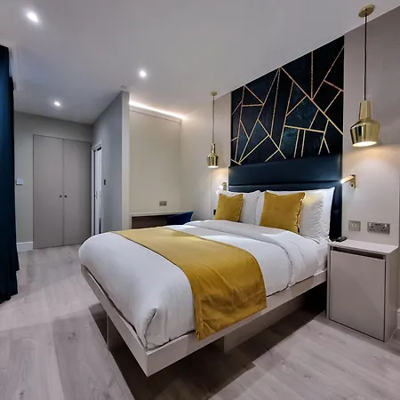 Nox Kensington Gardens Aparthotel