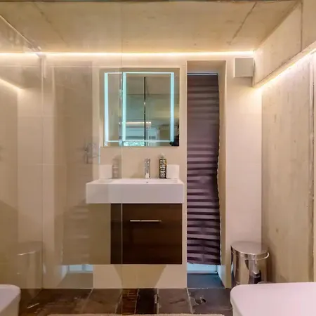 Incredible 2bd Loft By Regents Canal - Haggerston Apartment *