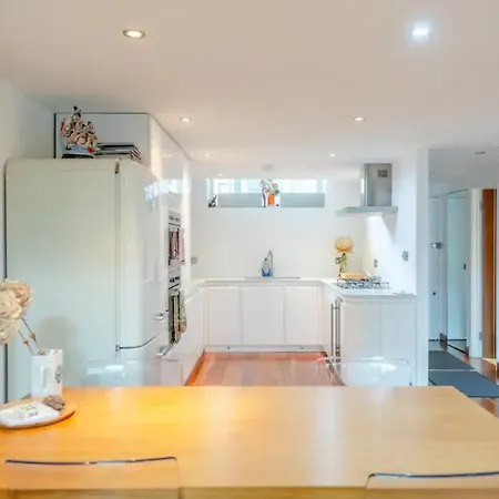 Incredible 2bd Loft By Regents Canal - Haggerston * London