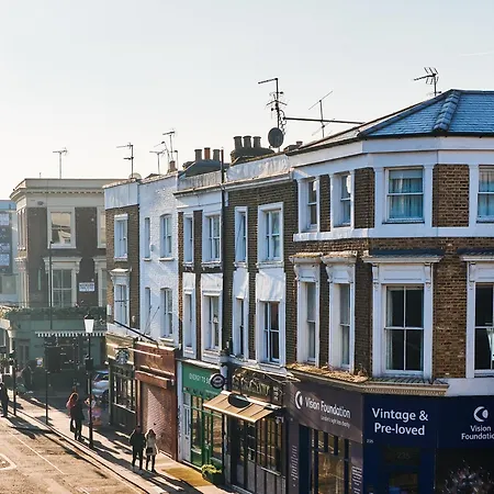 Stylish Notting Hill Photographers Apartment *