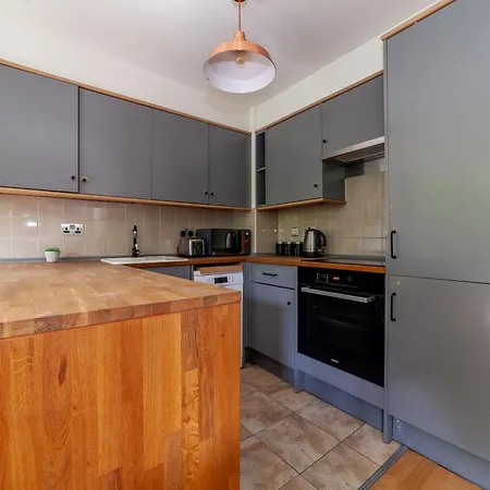 The Wapping Apartment