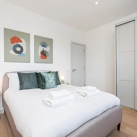 Stylish 1 Bed Flats In Soho, Next To Piccadilly Circus And Trafalgar Square * London