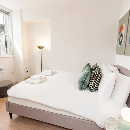 Stylish 1 Bed Flats In Soho, Next To Piccadilly Circus And Trafalgar Square Apartment *
