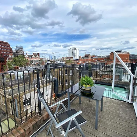Soho Penthouse By Concept Apartment *
