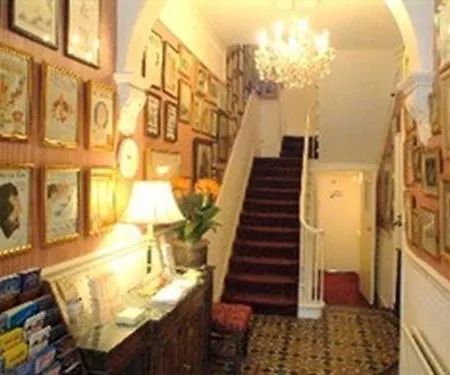 Hotel Garth London