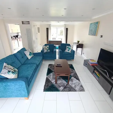Beautiful House In Ruislip Northwood (Greater London)