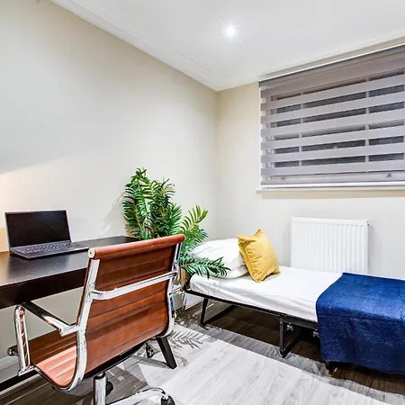 Hybrid Resi - Battersea Near Power Station Apartment London