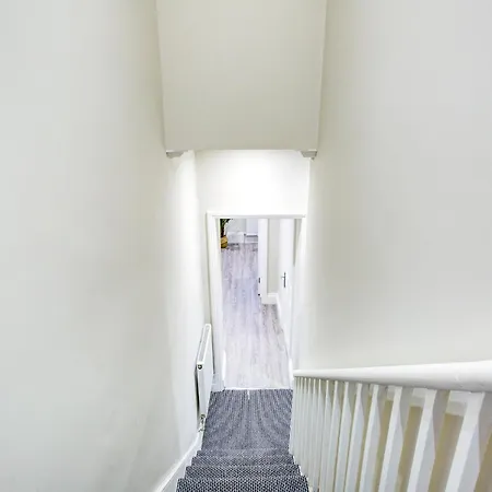 Hybrid Resi - Battersea Near Power Station