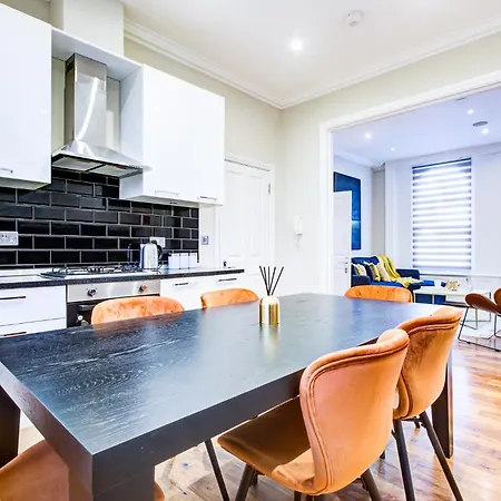 Hybrid Resi - Battersea Near Power Station London