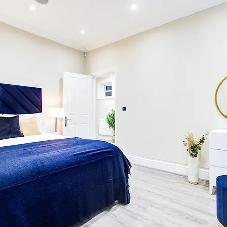 Apartment Hybrid Resi - Battersea Near Power Station London