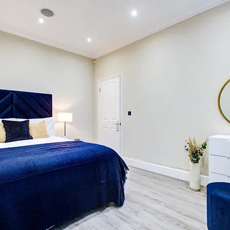 Apartment Hybrid Resi - Battersea Near Power Station