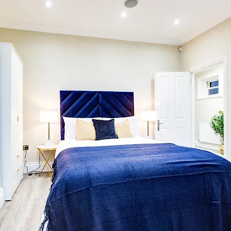 Apartment Hybrid Resi - Battersea Near Power Station *