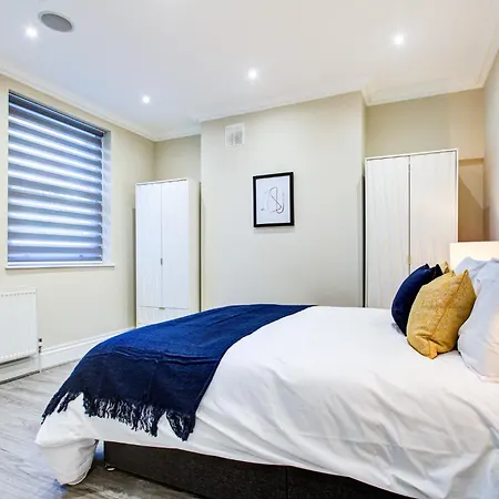 Hybrid Resi - Battersea Near Power Station * London
