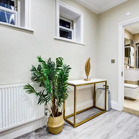 Hybrid Resi - Battersea Near Power Station شقة *