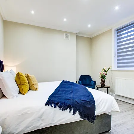 Hybrid Resi - Battersea Near Power Station شقة