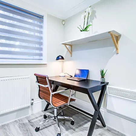Hybrid Resi - Battersea Near Power Station شقة *