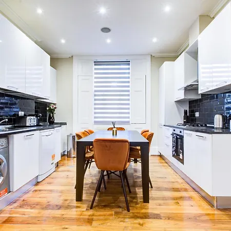 Hybrid Resi - Battersea Near Power Station * لندن