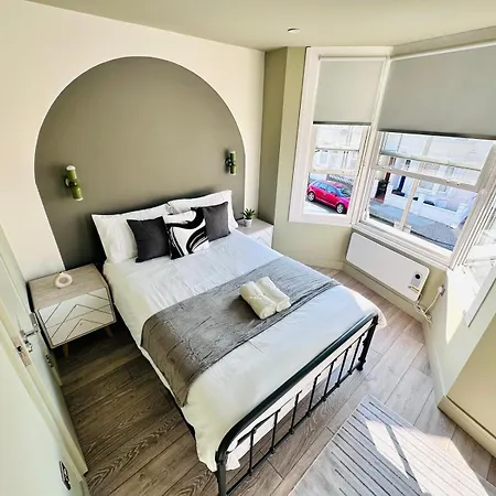 Апарт-отель Boutique Ensuite Like