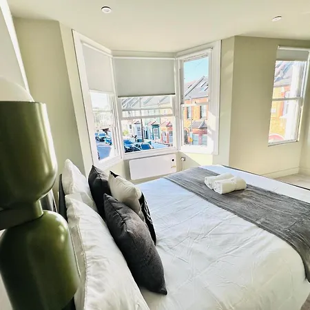 Boutique Ensuite Like