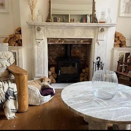 Gorgeous Grade Ii Listed Georgian House - Leafy Square Views - *