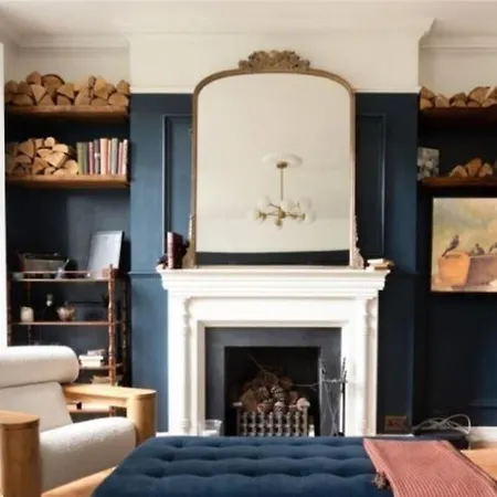 Gorgeous Grade Ii Listed Georgian House - Leafy Square Views - *