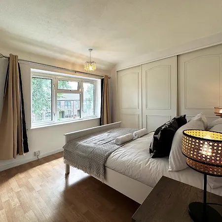 Maria's House In East London Apartment