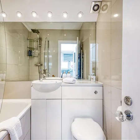 The Luxury 'treehouse' - One Bed Little Venice