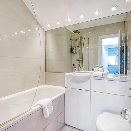 The Luxury 'treehouse' - One Bed Little Venice * Londres