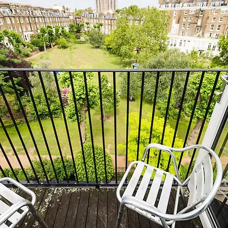 The Luxury 'treehouse' - One Bed Little Venice Londres