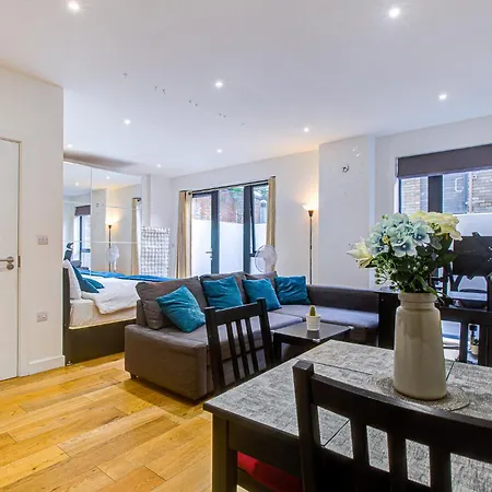 Statera - City Terraces Apartment London