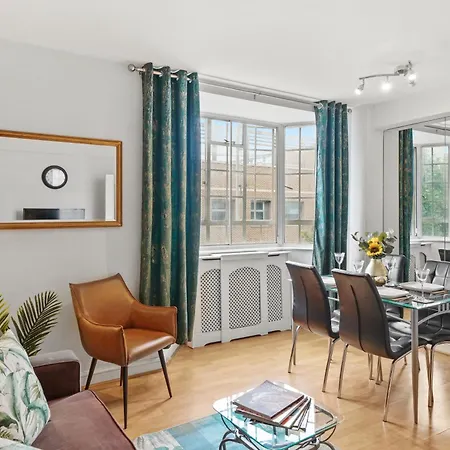 Apartment Dream Key Chelsea: Serviced With Netflix *
