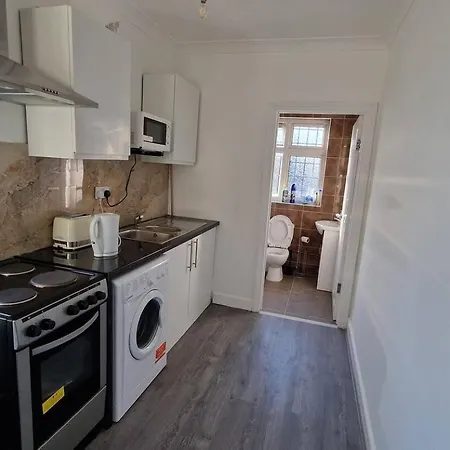 Starlet Apartment *