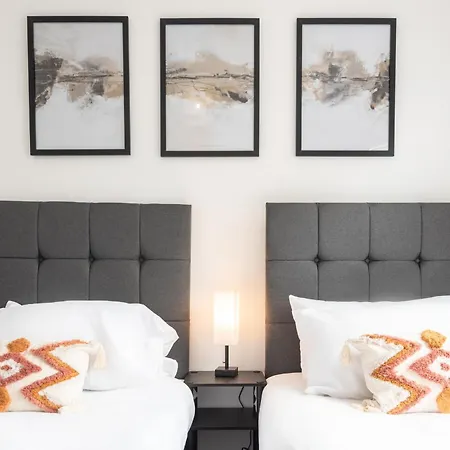 Hammersmith - 2 Bedroom Flat Apartment *