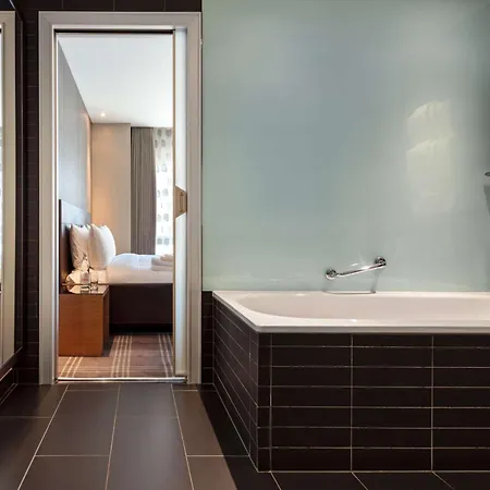 Radisson Blu Hotel, Canary Wharf East 4* London