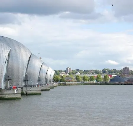 Docklands Riverside Londres