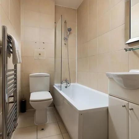 Charmstay Shepherds Bush London