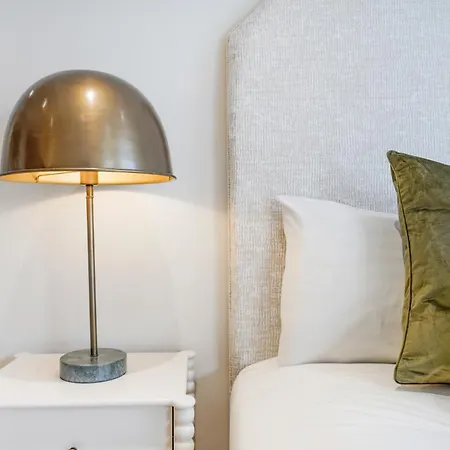 Spacious And Modern 4 Beds In Kensington *