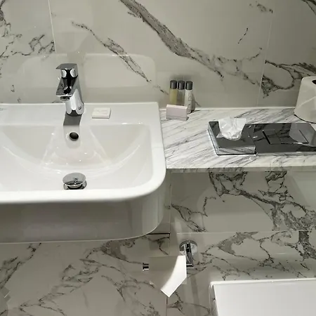 Hotel Warren House Kingston upon Thames (Greater London)