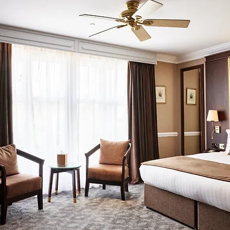 Warren House Hotel