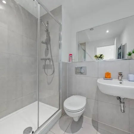 Apartment Airy 2br Flat Delta London Dp332 *